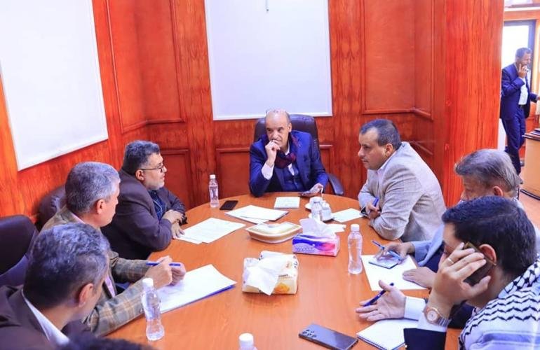 اجتماع برئاسة وزير الاقتصاد والصناعة لمناقشة سير العمل بهيئة المواصفات والمقاييس  